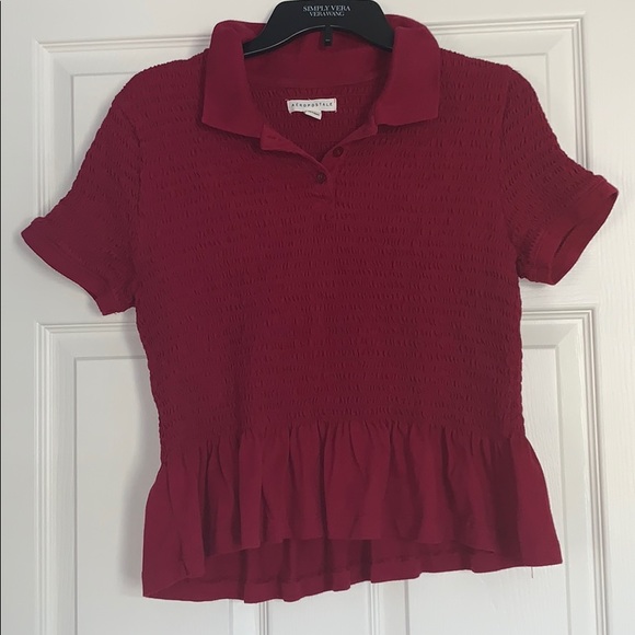 Aeropostale Tops - Aeropostale ruffle bottom tee